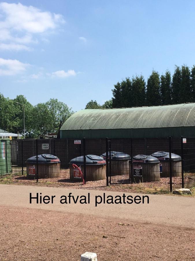 Ruime Chalet Midden In De Natuur In Lith Екстер'єр фото